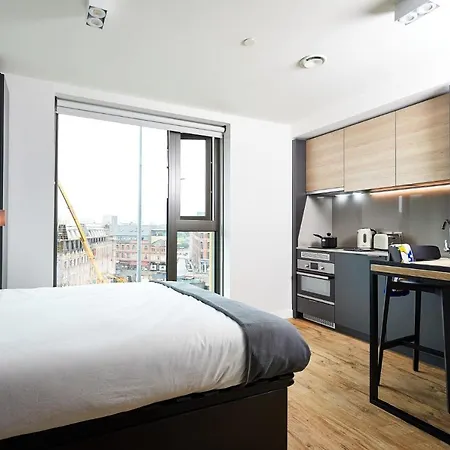 Апартаменти Student Only - Modern Classic Studios With Breakfast At Vita St Albans In Leeds